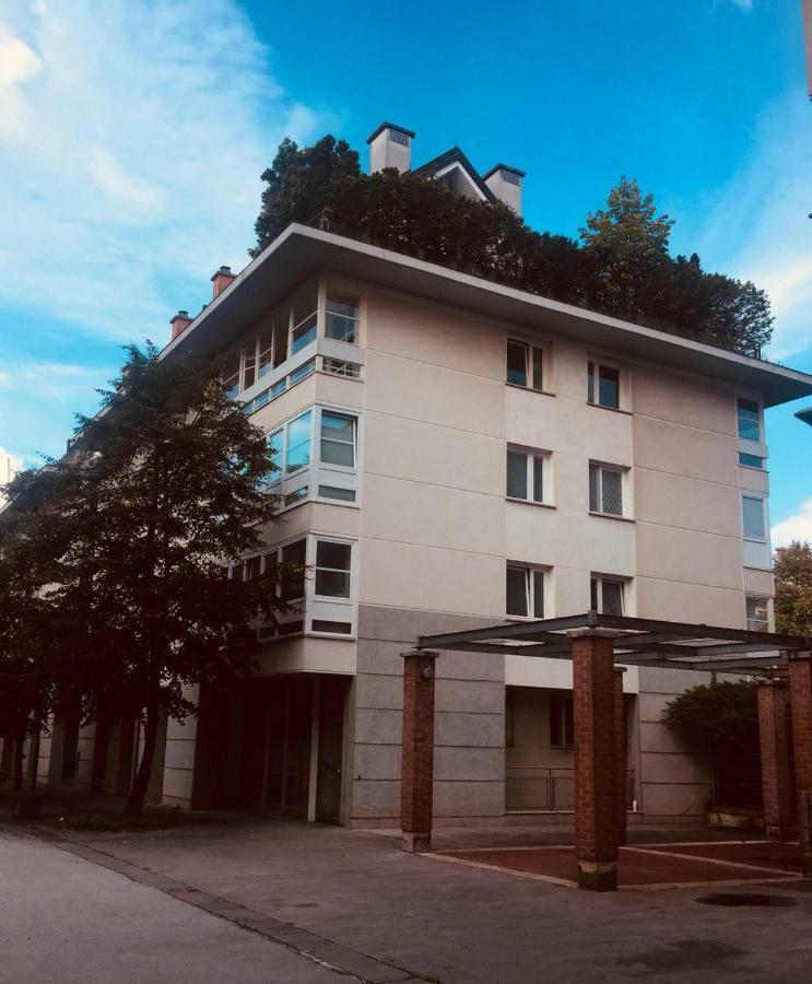 Albina Apartman *